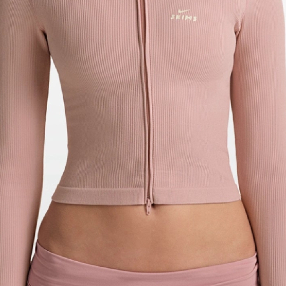 ***SOLD***SKIMS Women's Pink Ribbed Zip-Up Crop Top